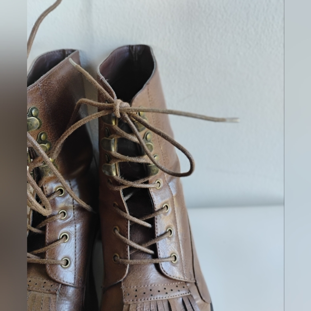 Rare Vintage Looking Brown Vegan Leather Ankle Boots - Picture 9 of 13